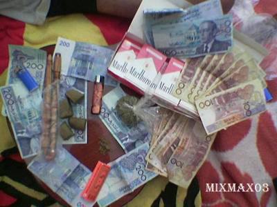 chof_weskot   omad9ola 7eta nwa7id awla ...........